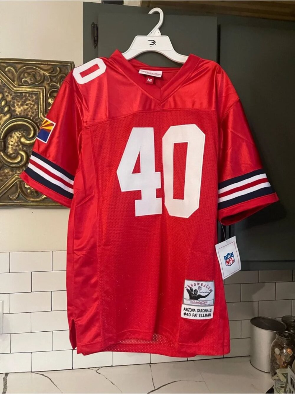 Report Men’s Vintage Pat Tillman Cardinals NFL Jersey Size M.